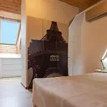 7th Heaven, - Old Town