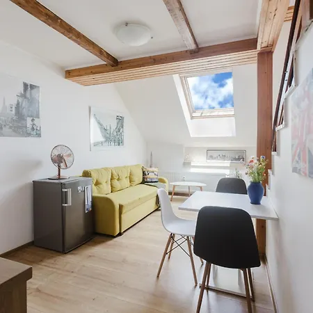 7th Heaven, - Old Town *